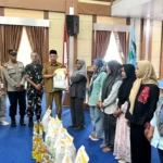 Wawako Azhar Hamzah Luncurkan Bantuan Pangan untuk 7.397 Keluarga di Sungai Penuh