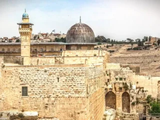 Masjid Al-Aqsa Ditutup Sementara, Umat Islam Dunia Khawatir