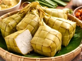 Waspada Makanan Lezat saat Lebaran, Ini Risiko untuk Diabetes & Hipertensi