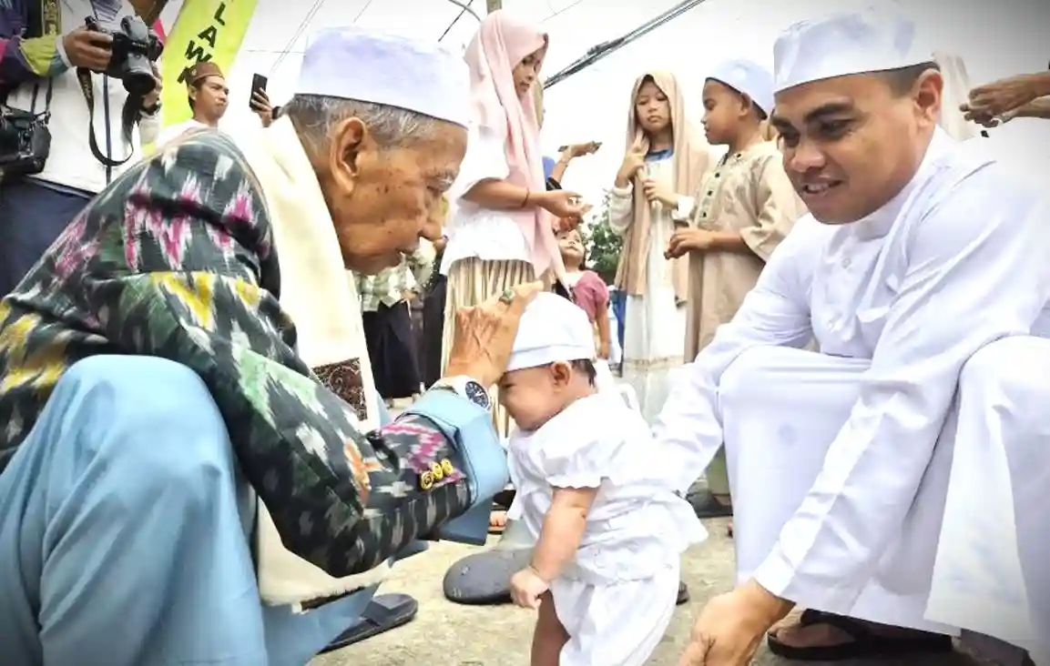 Tradisi Injak Bumi Warnai Idulfitri di Jambi, Sarat Doa untuk Langkah Pertama Bayi