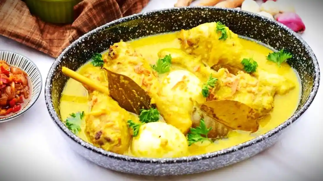 Resep Opor Ayam Kuning Lebaran