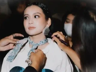 Dea Imut Tunda Nikah Demi Biayai Pendidikan Keluarga