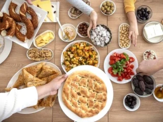 Sering Lewatkan Sahur Demi Diet? Dokter Ingatkan Risiko Kesehatannya