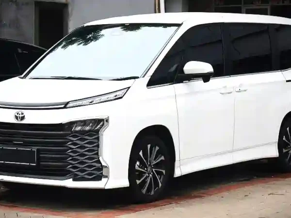Harga Toyota Voxy 2022 Bekas 2026 Turun, Mulai Rp350 Jutaan