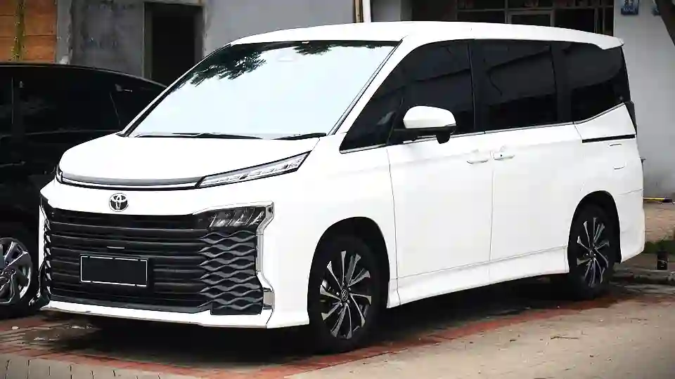 Harga Toyota Voxy 2022 Bekas 2026 Turun, Mulai Rp350 Jutaan