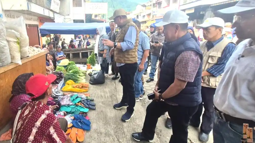 Pasar Tanjung Bajure Kini Lebih Rapi, Wako Alfin Dengarkan Langsung Aspirasi Pedagang