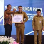 Wako Alfin Terima Penghargaan Menteri Hukum, Perkuat Akses Keadilan Desa