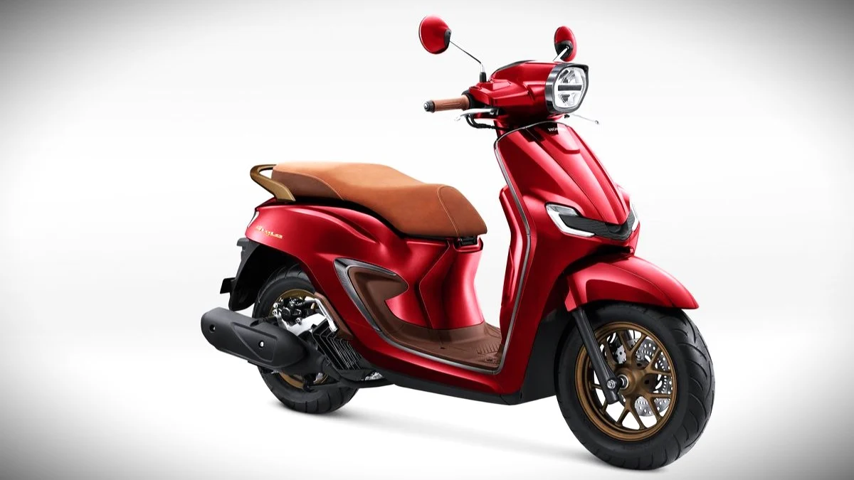 New Honda Stylo 160 2026 Kini Punya Warna Burgundy yang Mewah