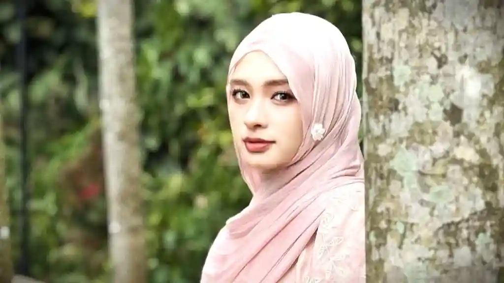 Inara Rusli Kini Jadi Inarasati: Makna Mendalam di Balik Nama Baru