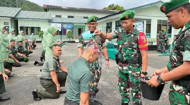 Dandim 0417/Kerinci Pimpin Upacara Kenaikan Pangkat Prajurit