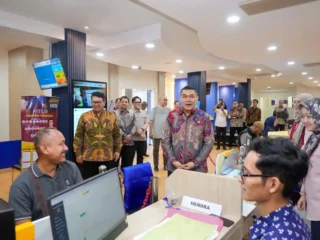 Wamen Ossy: Jangan Tunda Berkas, Masyarakat Butuh Layanan Cepat