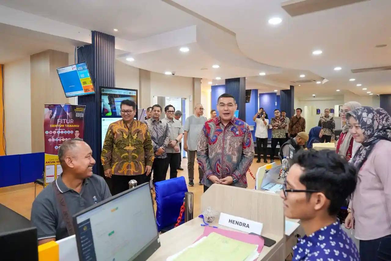 Wamen Ossy: Jangan Tunda Berkas, Masyarakat Butuh Layanan Cepat