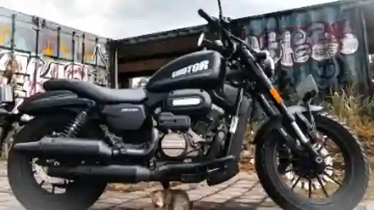 QJ Motor SRV 250 AMT: Cruiser Matic 250cc Rp62 Juta Bergaya Bobber