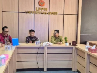 Sekda Alpian Kawal Langsung Seleksi Dewas Perumda Tirta Khayangan di UNJA