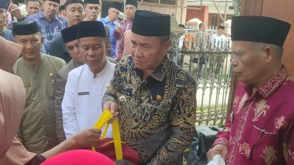 Wako Alfin Beri Bantuan & Semangat Korban Kebakaran Koto Tinggi