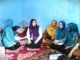 Gempur Stunting, Sri Kartini Alfin Antar Langsung Bantuan Program 3S ke Warga