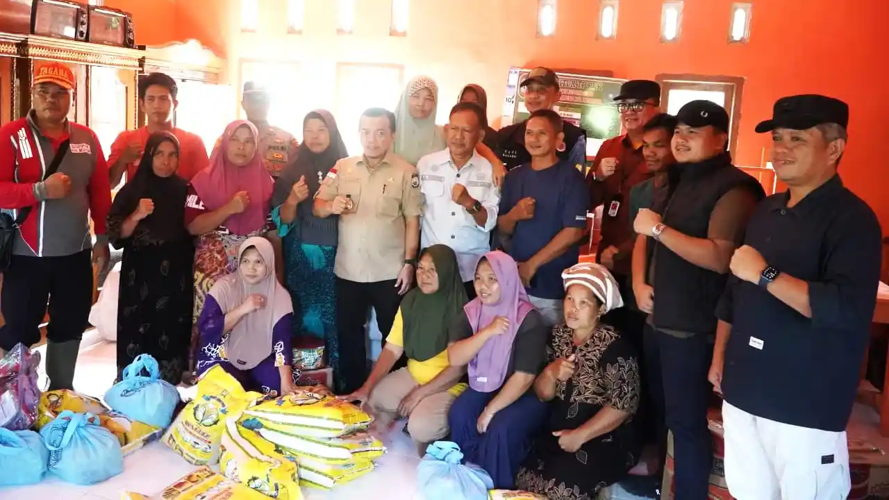 Gubernur Al Haris Tinjau Banjir Sarolangun & Merangin, Pastikan Bantuan dan Perbaikan Fasilitas Umum