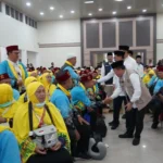 Gubernur Al Haris Lepas Jemaah Haji Jambi 2026: Fokus Ibadah, Kami Jamin Pelayanan Terbaik