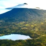 Pesona 5 Gunung dan 7 Danau Tersembunyi di Merangin Jambi