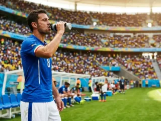 Piala Dunia 2026 Hadirkan Aturan Jeda Minum, Langkah Penyelamatan atau Merusak Ritme?