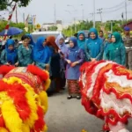 Sambut Barongsai dan Sholawat, Hesti Haris Kagumi Toleransi di Sungai Nibung
