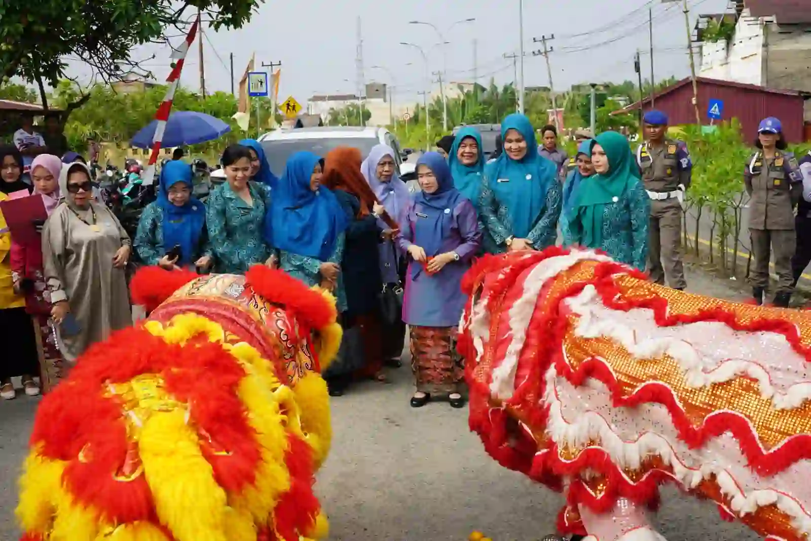 Hesti Haris Kagumi Toleransi di Sungai Nibung