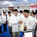 Amankan Aset Umat, Menteri Nusron Serahkan 243 Sertipikat Tanah Wakaf di Jateng