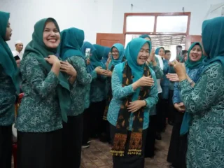 Sejukkan Hati Keluarga Merangin, Hesti Haris Gaungkan Gerakan Jambi Bersholawat