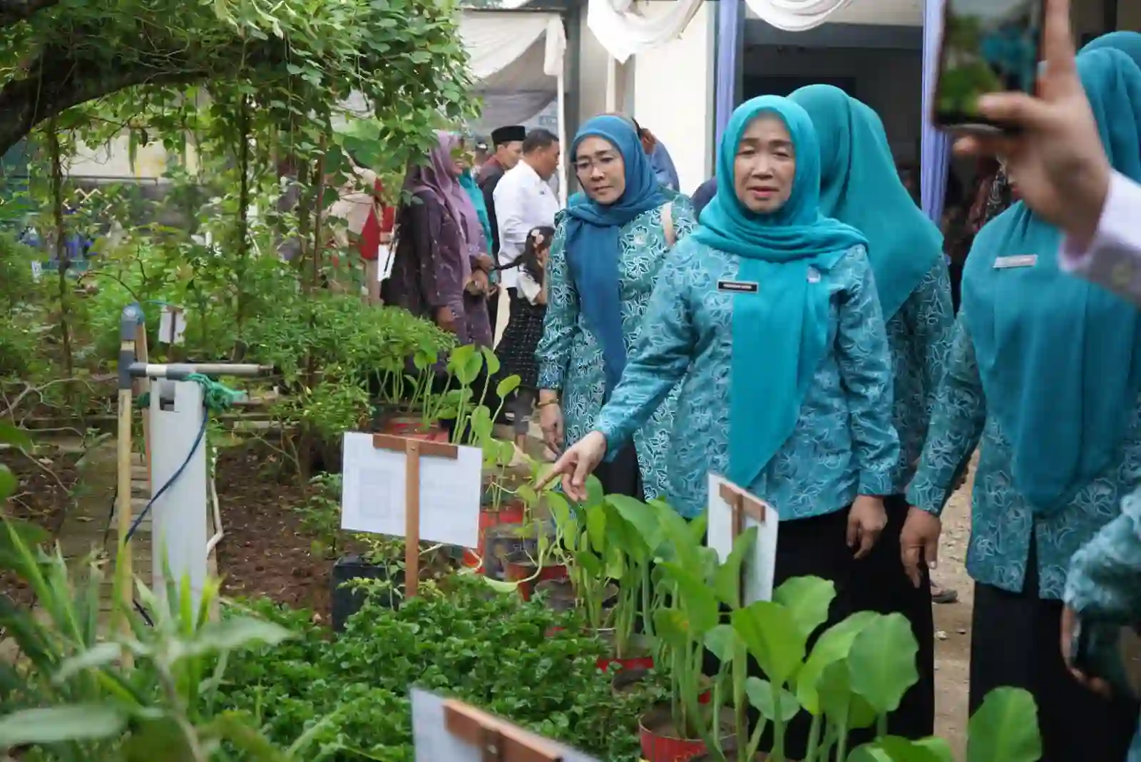 Hesti Haris Kunjungi Rumah Dilan Bumi Talenta di Desa Pauh Pamenang