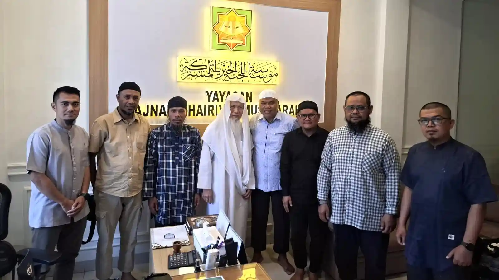 Yayasan Lukmanul Hakim Kunjungi 3 Yayasan di Pulau Jawa