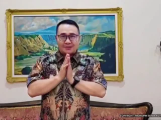 Wako Alfin Ajak Para Ayah Antar Anak di Hari Pertama Sekolah