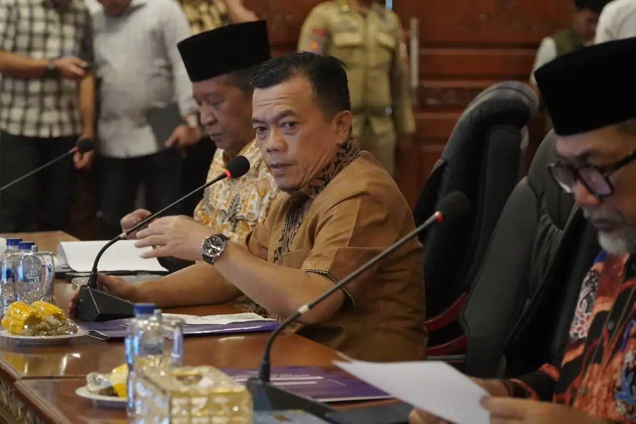 Gubernur Al Haris Pacu Seluruh OPD Percepat Pembangunan Jambi