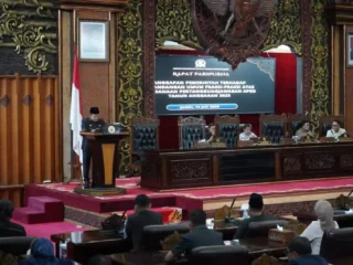 Gubernur Al Haris Jawab Pandangan Umum Fraksi DPRD: Komitmen Perkuat Tata Kelola dan Kesejahteraan Masyarakat