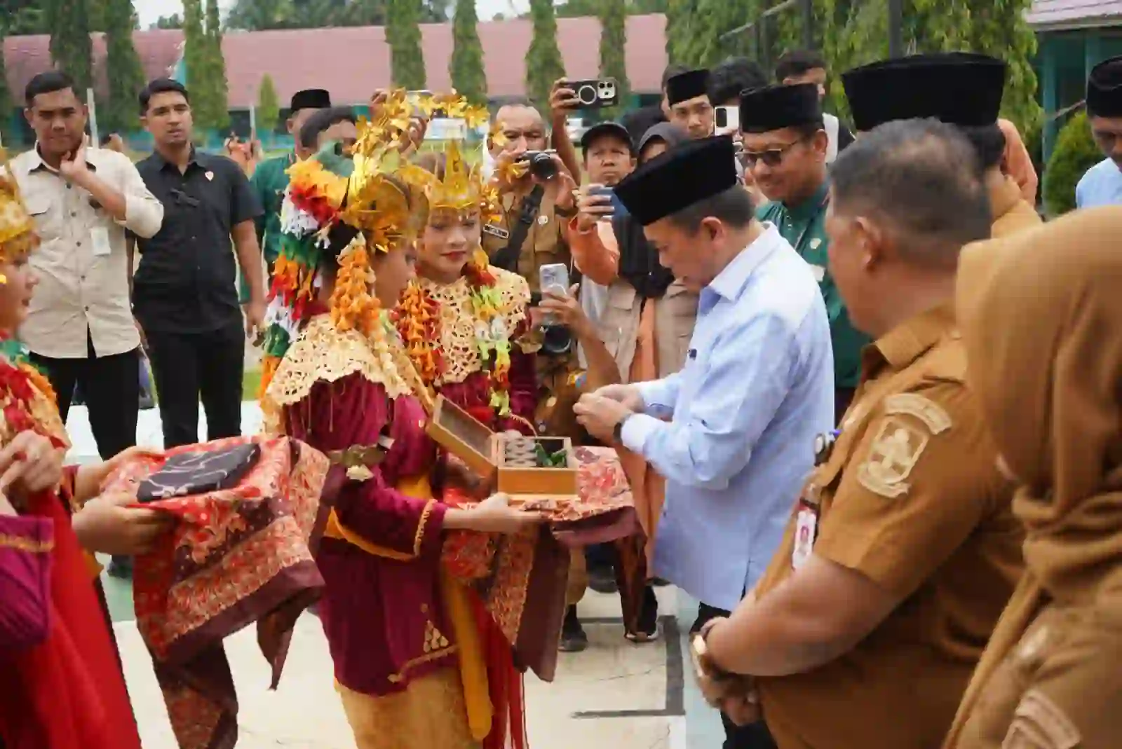 Penyerahan Murid Baru Secara Adat Melayu Jambi