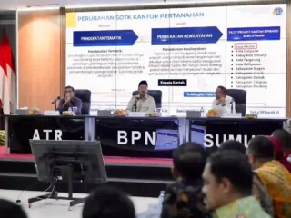 Pengarahan di Kanwil BPN Provinsi Sumatera Utara, Menteri Nusron Minta Jajaran Utamakan Kemudahan Layanan bagi Masyarakat