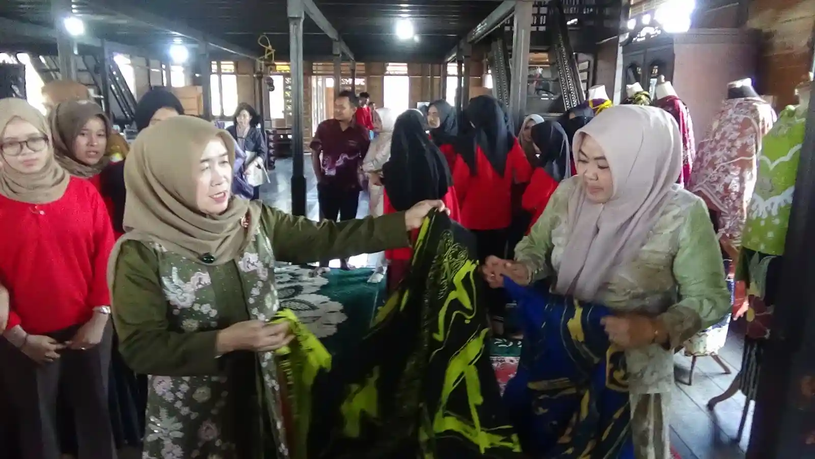 Hesti Haris Cetak Wirausaha Muda Jambi
