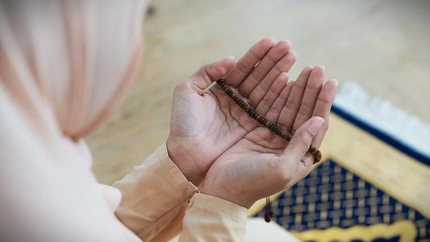 Doa Penenang Hati dan Pikiran Atasi Cemas dan Stres