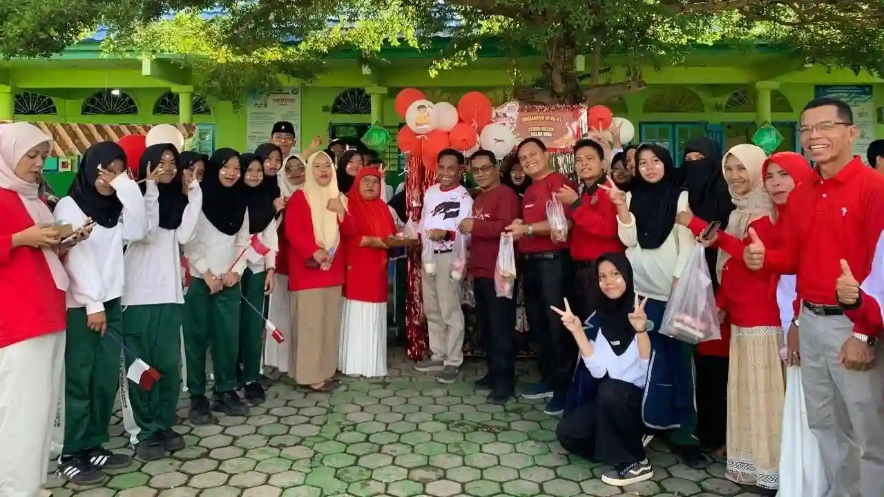 MTsN 1 Sungai Penuh Rayakan HUT RI ke-81
