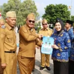 Wako Alfin Serahkan 195 SK PNS, Minta ASN Jaga Disiplin dan Integrity Kerja