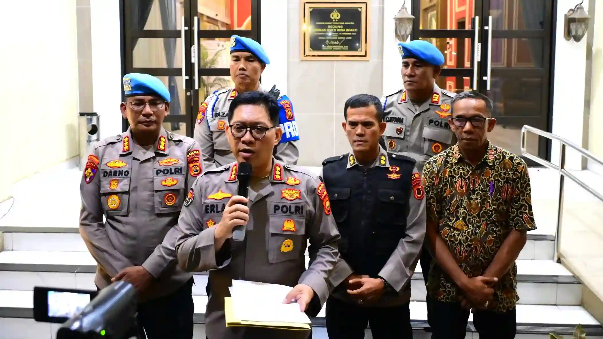 Polda Jambi Pecat 5 Polisi Kasus Brigadir EWS