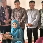 Sri Kartini Alfin Kunjungi Anak Stunting dan Tumor, Beri Semangat dan Bantuan Nyata