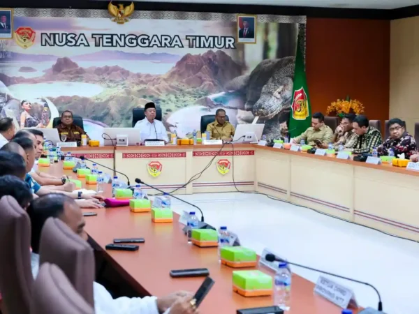 Rakor Bersama Pemda Se-NTT, Menteri Nusron Minta Dukungan Kepala Daerah Wujudkan Transformasi Layanan Pertanahan