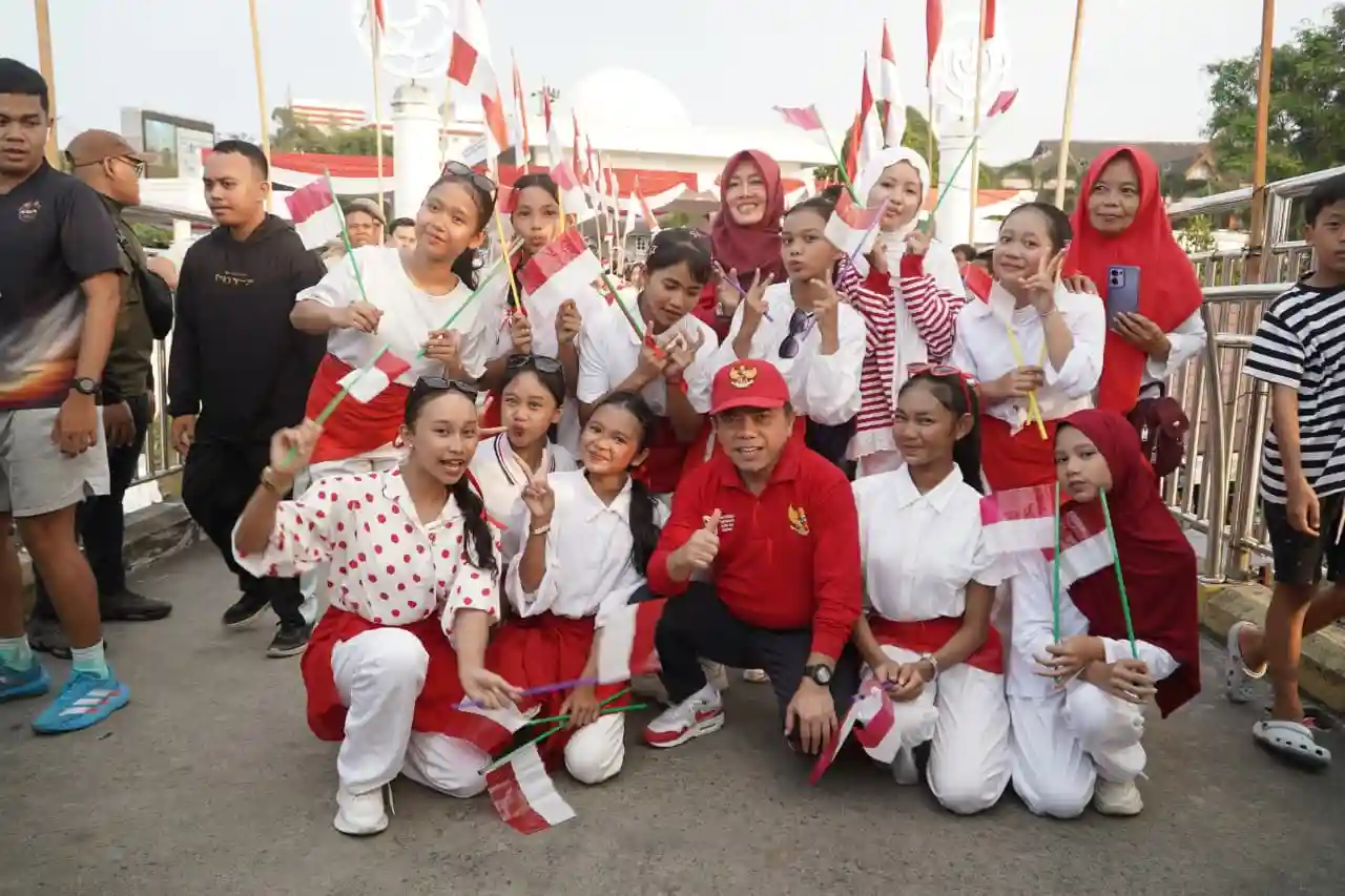 Kibarkan 10.000 Bendera Sambut HUT RI ke-81
