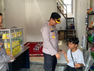 5 Tahun Keliling Jual Mainan, Pemuda Disabilitas di Sungai Penuh Kini Resmi Miliki Toko Sendiri