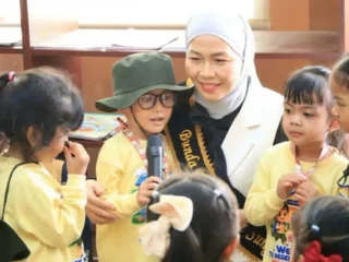 Bunda PAUD Sri Kartini Alfin Ajak Anak Sungai Penuh Gemar Membaca Sejak Dini