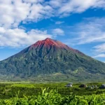 Status Gunung Kerinci Masih Waspada, Kondisi Tetap Aman
