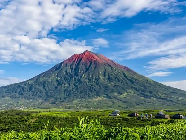 Status Gunung Kerinci Masih Waspada, Kondisi Tetap Aman