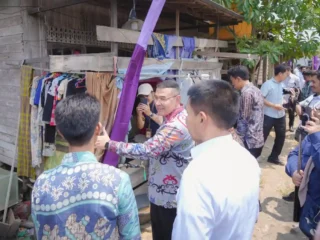 Wamen Ossy Serahkan Sertipikat bagi MBR di Kalsel, Dukung Penyediaan Rumah Layak Huni Lewat Legalitas Tanah