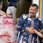 Bupati Monadi Salurkan Bantuan untuk Korban Kebakaran di Kemantan Tinggi