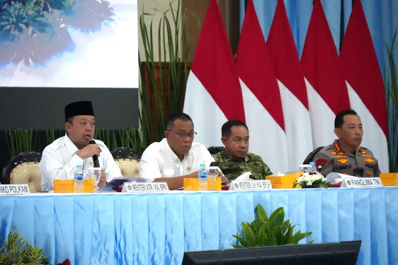 Kebakaran Lahan Dapat Batalkan HGU